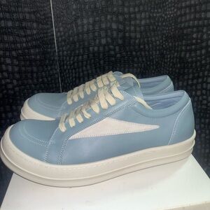 Porterville Low Top Sneaker (Men) Never Worn!